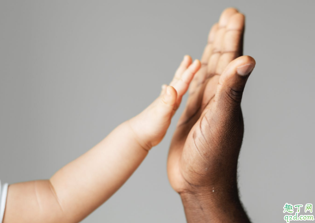 11个月宝宝便便干燥怎么办 宝宝便便又硬又臭正常吗