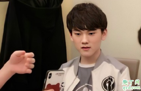 Jackeylove去rng真的假的 jkl阿水去rng小狗uzi走哪里