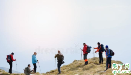 老年人爬山好不好 老年人爬山前需要做什么