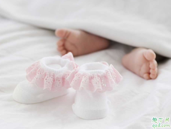 孩子发烧怎么快速退烧 孩子肌营养不良会有感冒发烧的症状吗