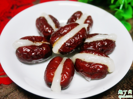 产后可以吃补血的东西吗 月子期间吃什么补血快
