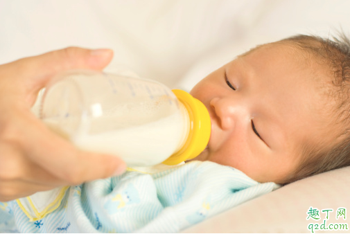 母乳不够奶粉不吃怎么办 小孩不吃奶瓶有什么办法