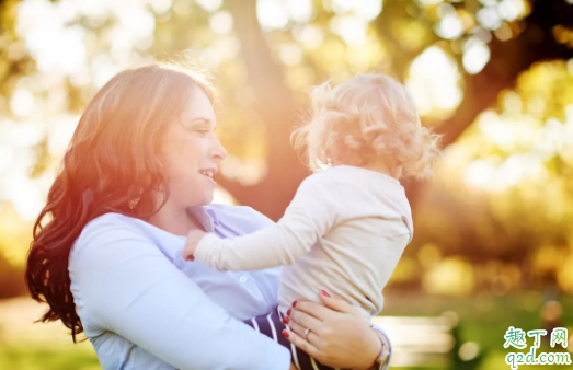 怎么知道奶水是不是充足的 怎样保持母乳不断