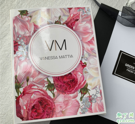 ?vm瀑布鎏金面膜多少钱在哪买 vm瀑布鎏金面膜用完要洗吗