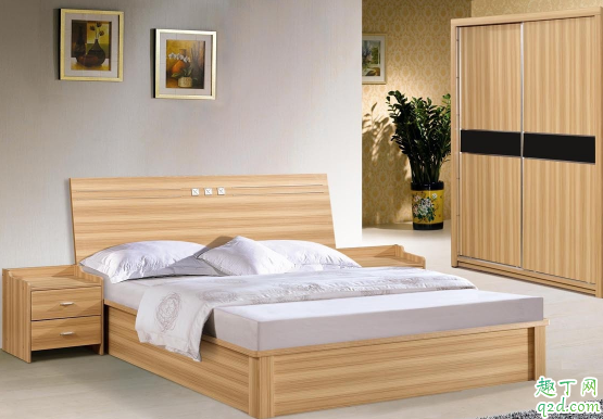 房间床和衣柜放在什么位置好 房间床和衣柜怎么放才好