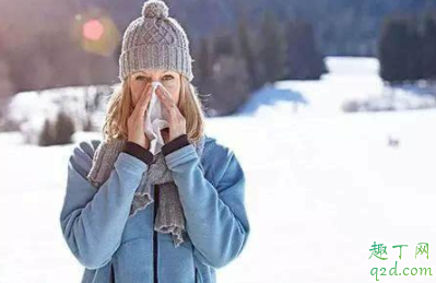 喉咙干痒一定是新型冠状病毒吗 为什么总感觉喉咙干痒