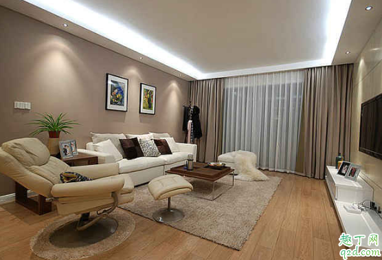 客厅吊顶要装窗帘盒吗 客厅装窗帘盒还是窗帘杆好