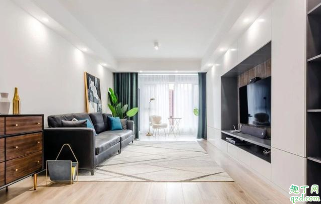 客厅回字形吊顶要不要贴石膏线 回字形吊顶贴石膏线好还是不贴石膏线好