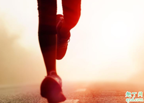 新型肺炎可以出去跑步散步吗 新型肺炎多喝水有什么好处