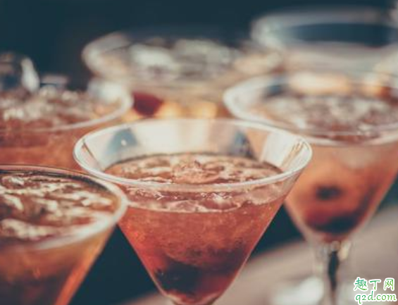 母乳喂养多喝水奶水会增多吗 喂奶能喝蒲公英泡水吗