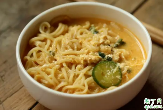 怀孕三个月吃泡面有影响吗 怀孕三个月吃泡面会怎样