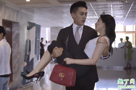 精英律师栗娜的亲生父亲是谁 栗娜结局怎样的