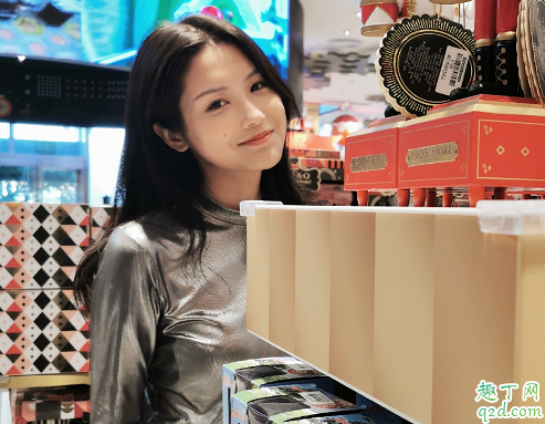 身为一个胖子瑞贝卡孩子是谁的 瑞贝卡结局是怎样的