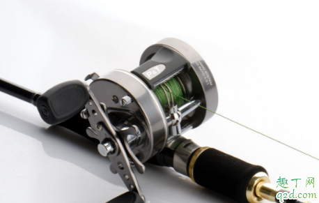 钓鱼竿是不是越硬越好 硬尾漂和软尾漂哪个最常用