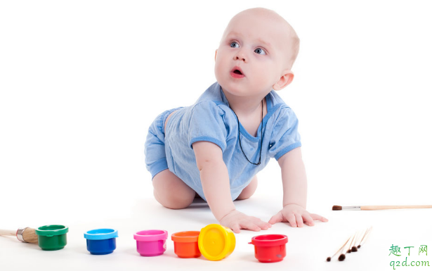 一岁多的宝宝可以穿开裆裤吗 一岁多的宝宝穿开裆裤有什么影响