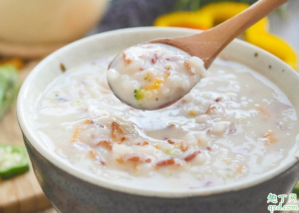 宝宝3个多月可以喝米汤吗 宝宝辅食吃米汤还是米粉