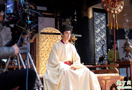 孤城闭根据什么小说改编的 孤城闭小说在哪看