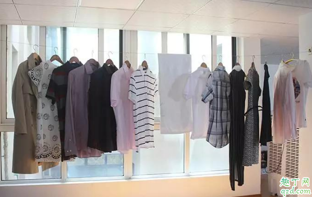 衣服去甲醛是水洗还是暴晒好 刚买的衣服怎么去甲醛