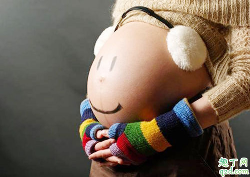 孕晚期肚子硬硬的有点疼正常吗 孕晚期肚子硬硬的有点疼是怎么回事