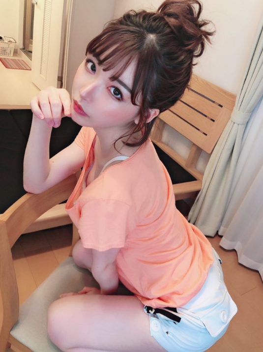 深田咏美是谁 深田咏美ppt图片