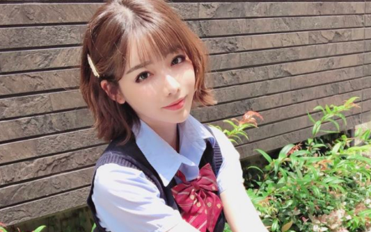 深田咏美是谁 深田咏美ppt图片