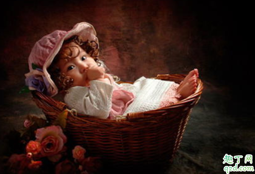 新生儿黄疸能不能喝葡萄糖 宝宝黄疸喂母乳有关系吗