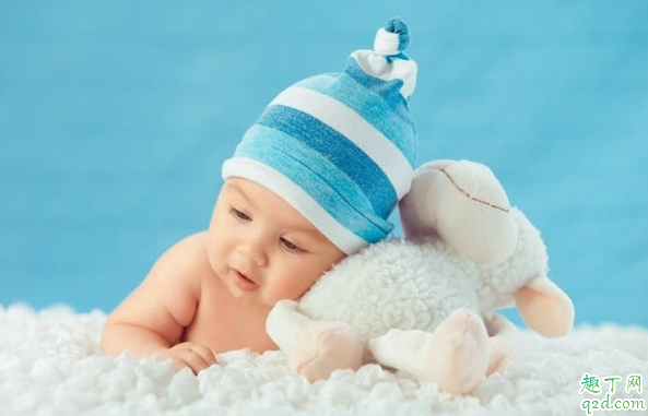 宝宝几个月可以学习坐立 宝宝要完全会翻身才能学习坐立吗