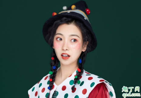 海马体照相馆素颜去吗 海马体拍照会弄发型么