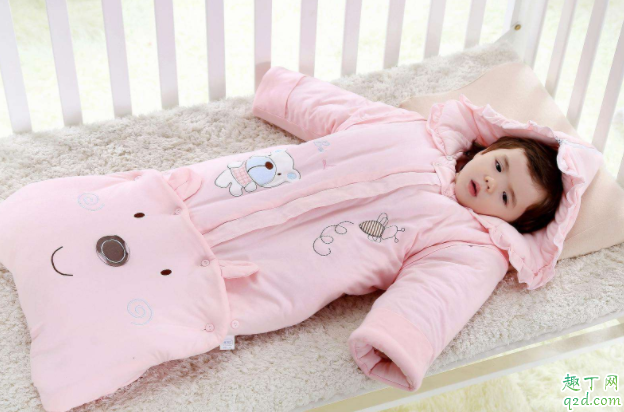 冬季新生儿准备几个包被 包被和抱被是一样吗