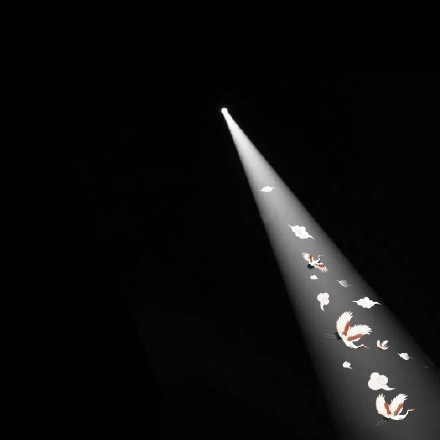 2020朋友圈背景一束光图片无水印 朋友圈背景一束光图片高清合集