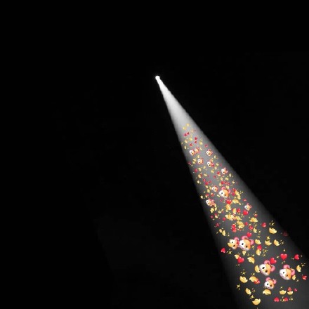 2020朋友圈背景一束光图片无水印 朋友圈背景一束光图片高清合集