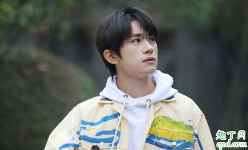 朋友请听好易烊千玺是常驻嘉宾吗 朋友请听好易烊千玺直播回放地址