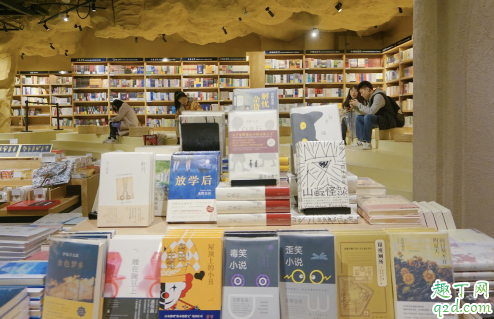 武汉几何书店在哪里地址 武汉几何书店营业时间几点到几点