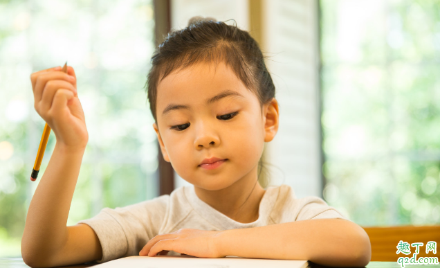 孩子拒绝戴助听器怎么办 家长该如何引导孩子戴助听器