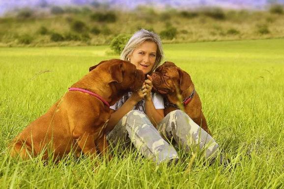 晒太阳的好处有哪些？晒太阳的最佳时间是几点