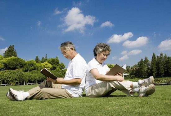 晒太阳的好处有哪些？晒太阳的最佳时间是几点