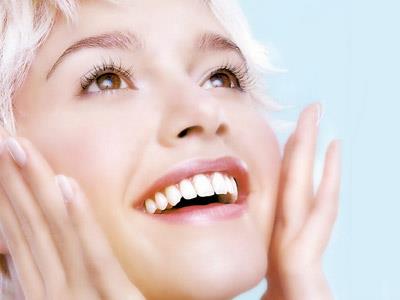 牙齿发黄的原因是什么？怎么办？怎么让牙齿变白的小窍门