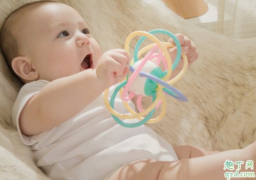 小宝宝需不需要磨牙棒 多大的宝宝用磨牙棒合适