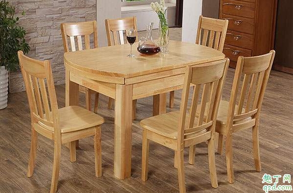 餐桌什么样的实用又好看 餐桌选购有什么讲究