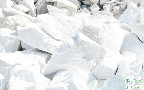 石灰可以杀死新型冠状病毒吗 路上撒石灰可以控制新冠肺炎吗