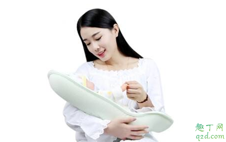 宝宝经常抱着好不好 生下来不怎么抱的宝宝会怎么样