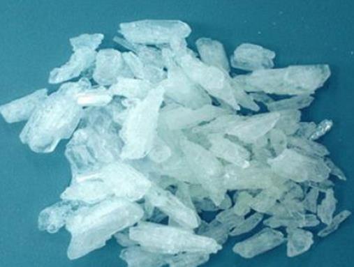 世界十大毒品排行榜，海洛因会导致人格分裂，冰毒能损害器官