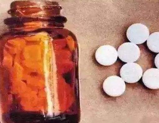 世界十大毒品排行榜，海洛因会导致人格分裂，冰毒能损害器官