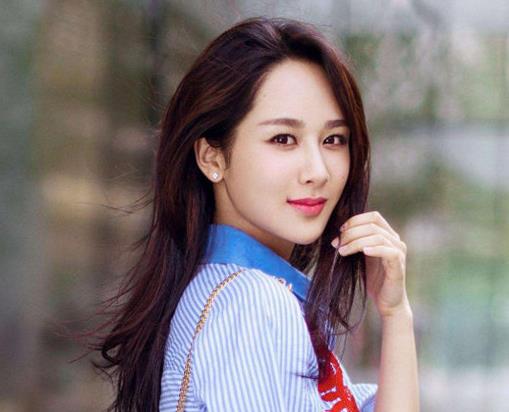 中国十大90后女明星排行榜，郑爽感情一波三折，迪丽热巴美若天仙