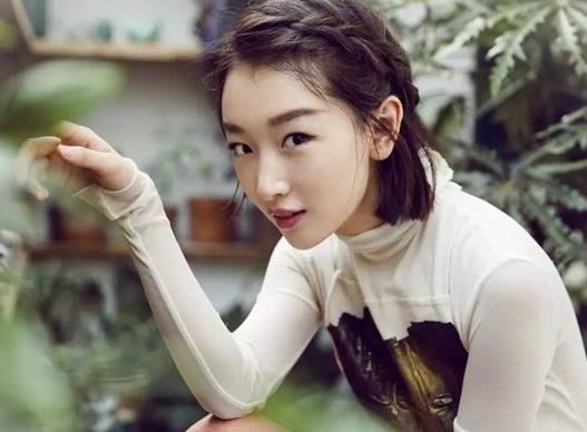 中国十大90后女明星排行榜，郑爽感情一波三折，迪丽热巴美若天仙