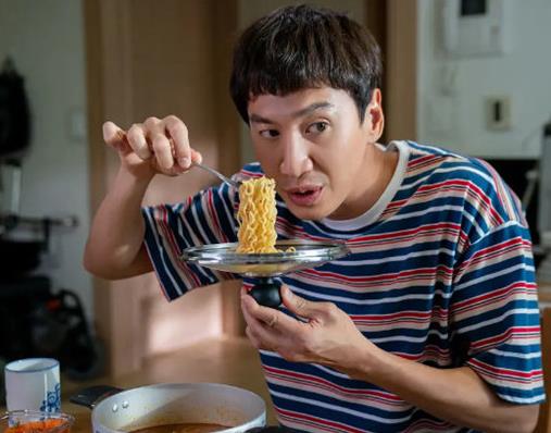 2019韩国高分电影排名，《寄生虫》豆瓣评分8.7，《小委托人》感人