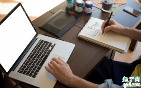 同事对我不友好怎么办 新人怎么融入老员工