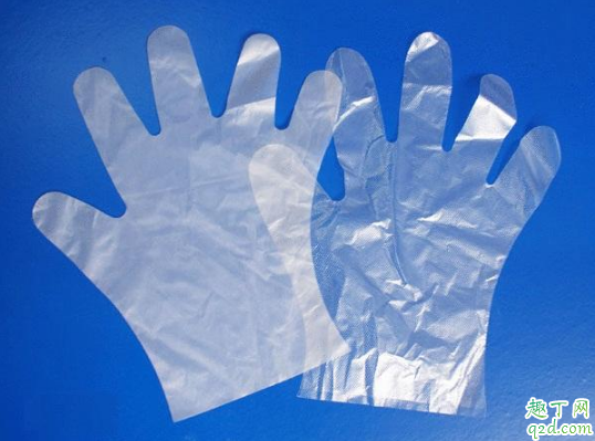 一次性手套用完后洗一下可以再用吗 一次性手套可以用热水烫吗