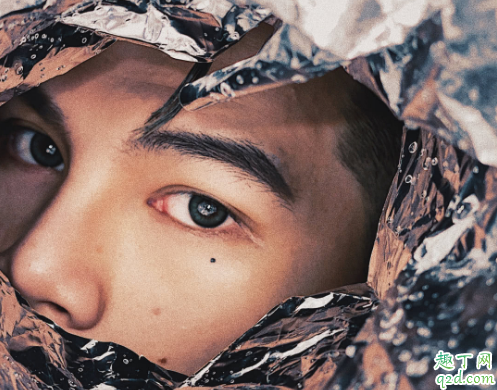 薯片袋怎么拍照好看 薯片袋拍照教程