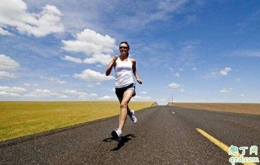 疫情期间可以戴口罩跑步吗 疫情期间可以戴口罩出门散步吗